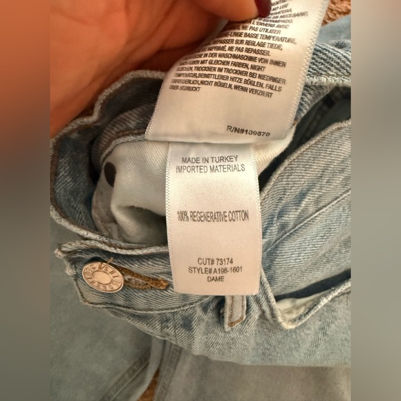 Agolde Dame High Rise Wide Leg Jeans in Conflict. Size 26. - Picture 4 of 13